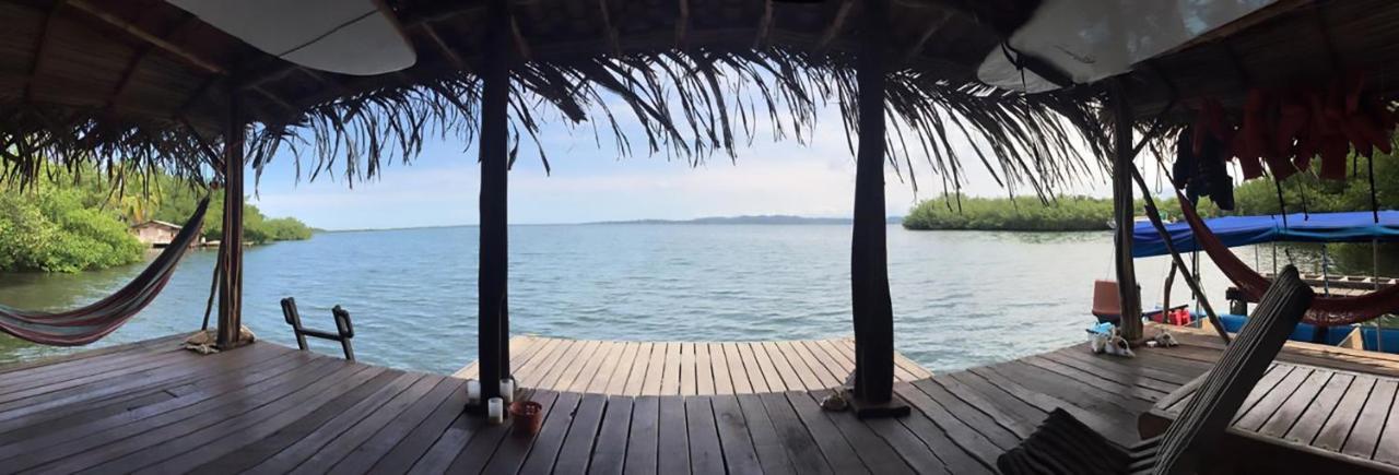 Dolphin Bay Hideaway Bed & Breakfast Bocas Town Luaran gambar