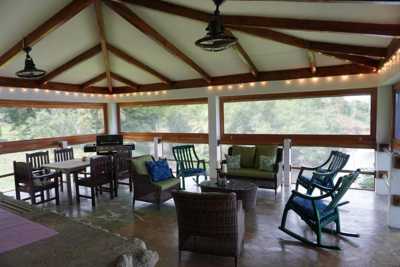 Dolphin Bay Hideaway Bed & Breakfast Bocas Town Luaran gambar