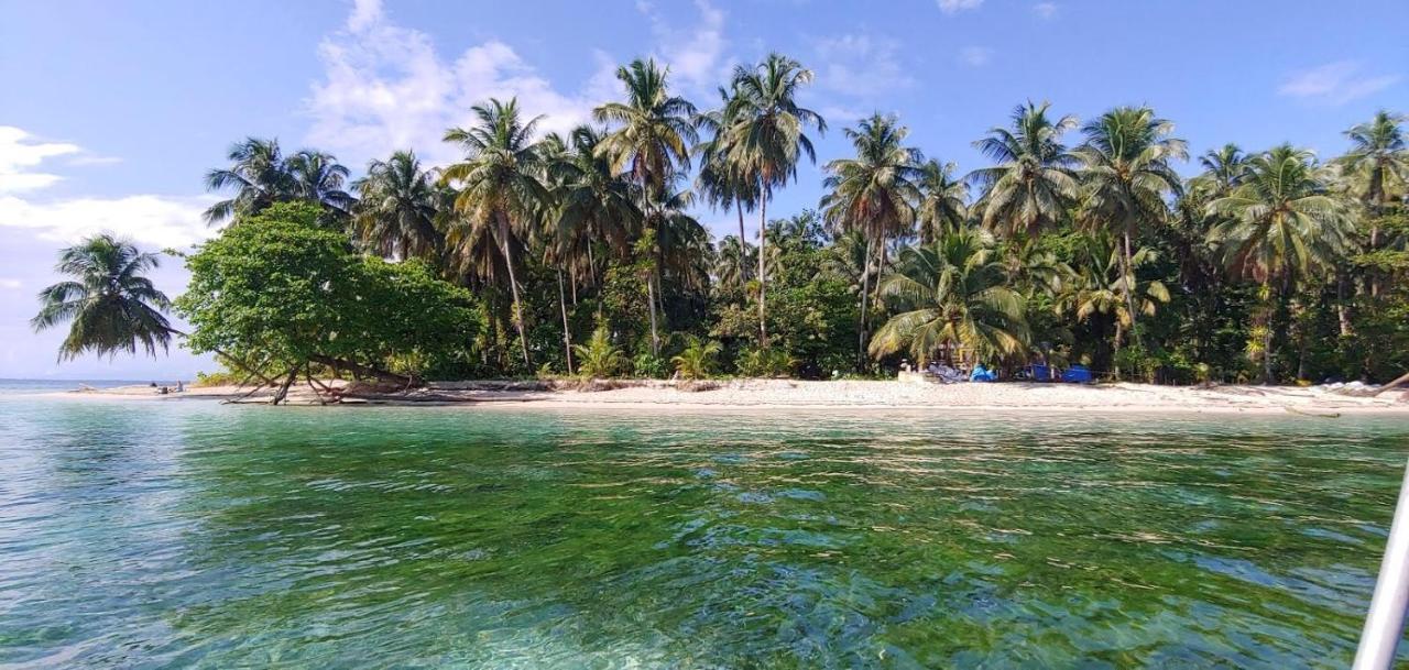 Dolphin Bay Hideaway Bed & Breakfast Bocas Town Luaran gambar
